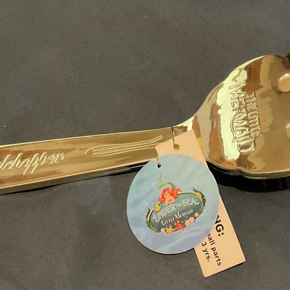 Disney  LITTLE MERMAID ARIELS ‘’DINGLEHOPPER ‘’  FORK  NWT - Picture 2 of 13
